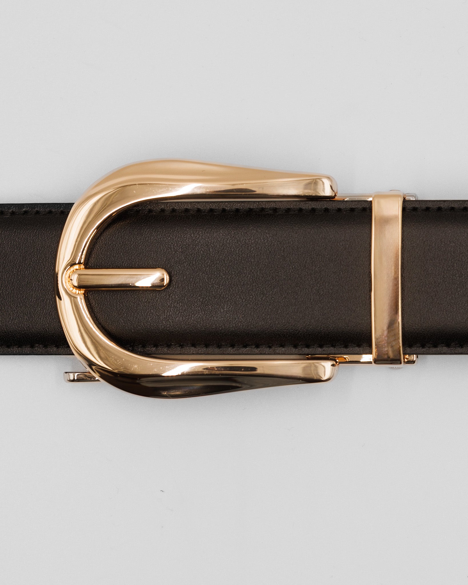 Casual bæltespænde i guld til damebælte
