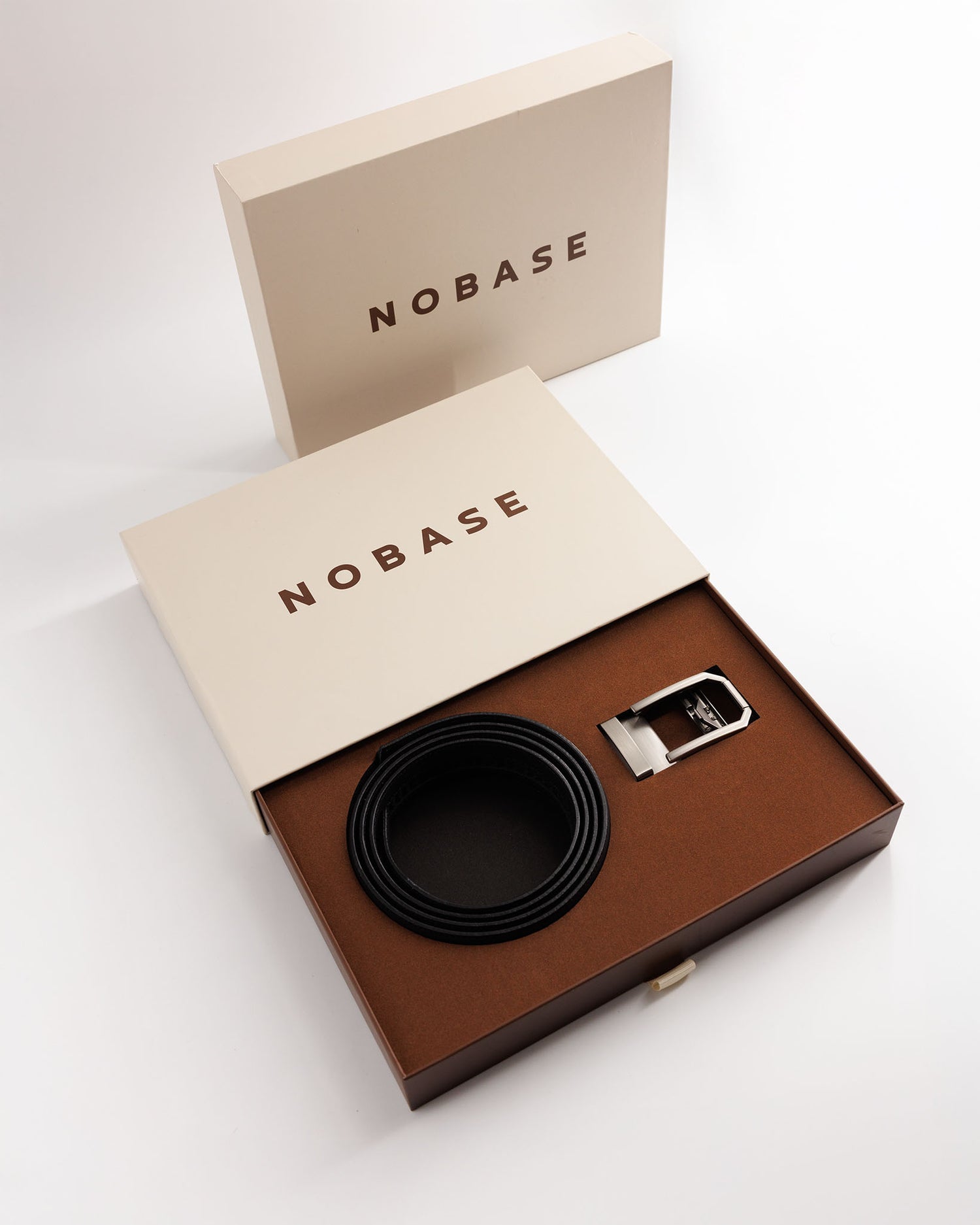 Gaveboks med læderbælte til herre i full-grain læder